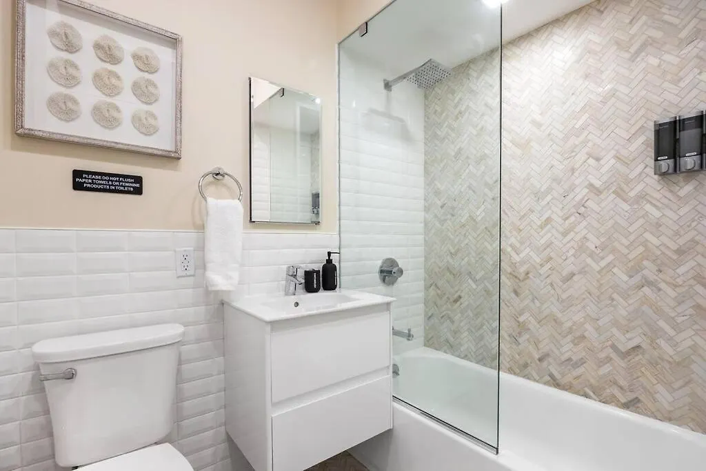Swj Btm G, 1 And 2 - Save On 2Day+ Stays_6Br Triplex New York United States